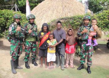 Secara Rutin dan Efektif Satgas Yonif 521/DY Komsos Kepada Tokoh Masyarakat di Distrik Walesi