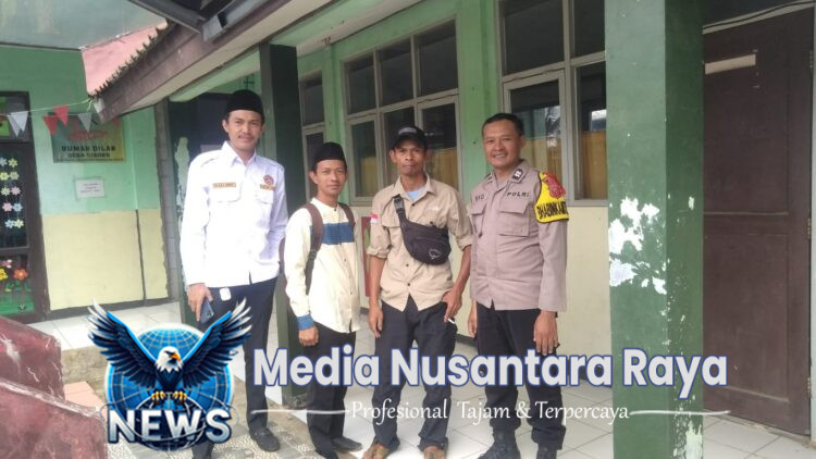 Bhabinkamtibmas Polsek Cijeruk Polres Bogor Sambang Warga Desa Ciadeg, Pererat Kedekatan dan Deteksi Dini Kamtibmas