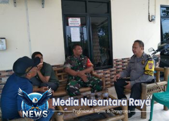 SINERGITAS TNI-POLRI: BHABINKAMTIBMAS POLSEK RUMPIN BERSAMA BABINSA SAMBANGI WARGA DESA MEKARSARI UNTUK EDUKASI KAMTIBMAS DAN TPPO