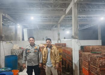 Sambang Rutin Bhabinkamtibmas Desa Leuwimekar, Wujudkan Rasa Aman di Masyarakat