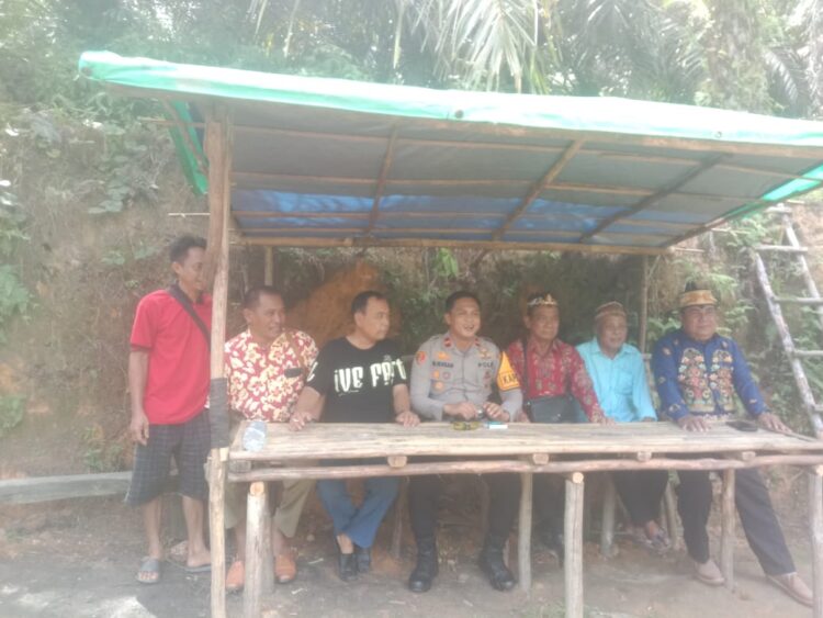 Kapolsek Mentaya Hulu Suasanakan Terus Kondusif Semua Stakeholder Bisa Duduk Bersama 