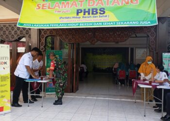 Peran Serta Babinsa Kratonan Dalam Lomba PHBS Kota Surakarta