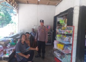 Polsek Menjalin Laksanakan Patroli Rutin dan Sambang Warga