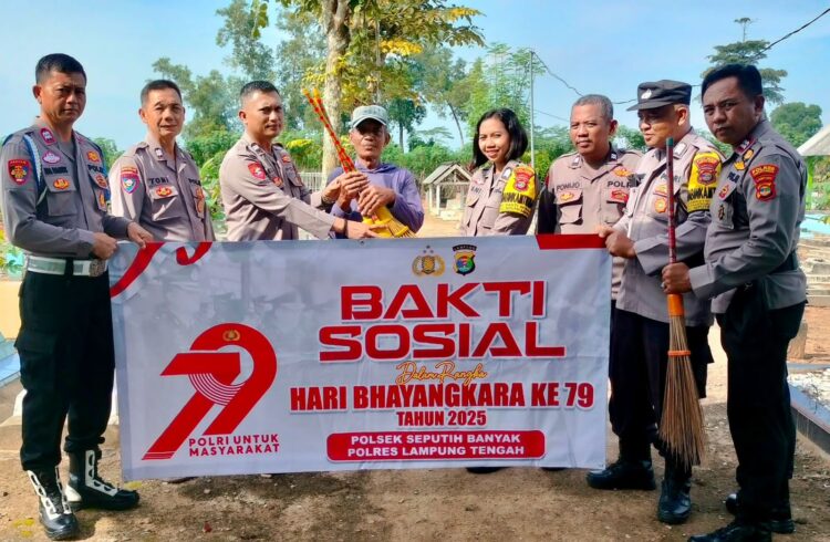 Polsek Seputih Banyak Gelar Bakti Sosial di Tempat Ibadah dan TPU, Wujud Nyata Kepedulian Polri untuk Masyarakat
