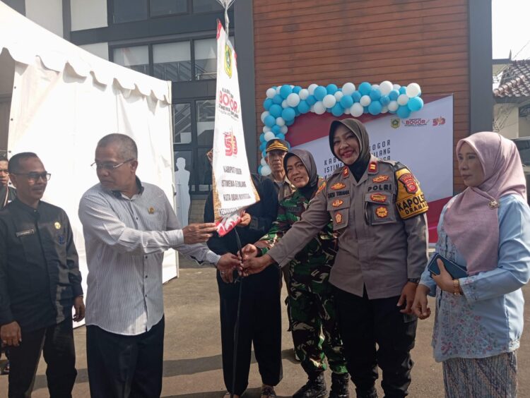 Kapolsek Dramaga Hadiri Giat Semarak Rangkaian Hari Jadi Bogor Ke 543 Tahun Melalui Kecamatan EXPO Bersama Forkompicam Kecamatan Dramaga Untuk Terus Bersinergi