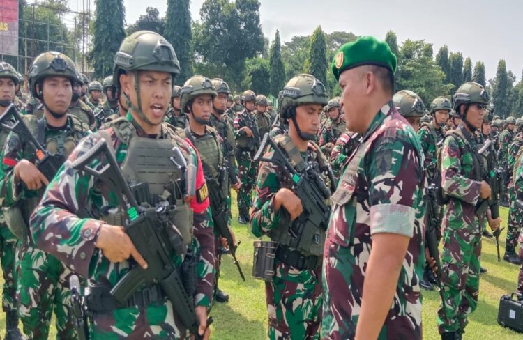 Danrem 081/DSJ Pimpin Riksiap Ops Pelepasan Latpratugas Satgas Pamtas RI – PNG Yonif 511/DY Blitar