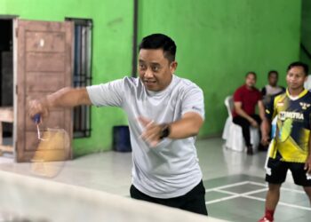 Dalam Rangka HUT Bhayangkara ke-79 Polres Mesuji Gelar Pertandingan Badminton di Gedung Olahraga Desa Simpang Pematang