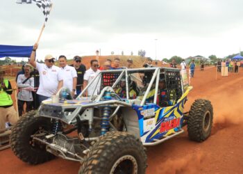 Kapolres Bogor Hadiri Pembukaan Kejuaraan Trail IOF NCRA Seri 1 & Piala Bupati Bogor 2025 di Sirkuit Offroad Pakansari