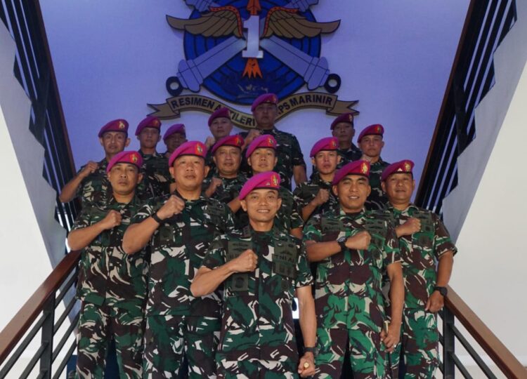 Danmenart 1 Mar Berikan Laporan Komando Kepada Komandan Pasmar 1