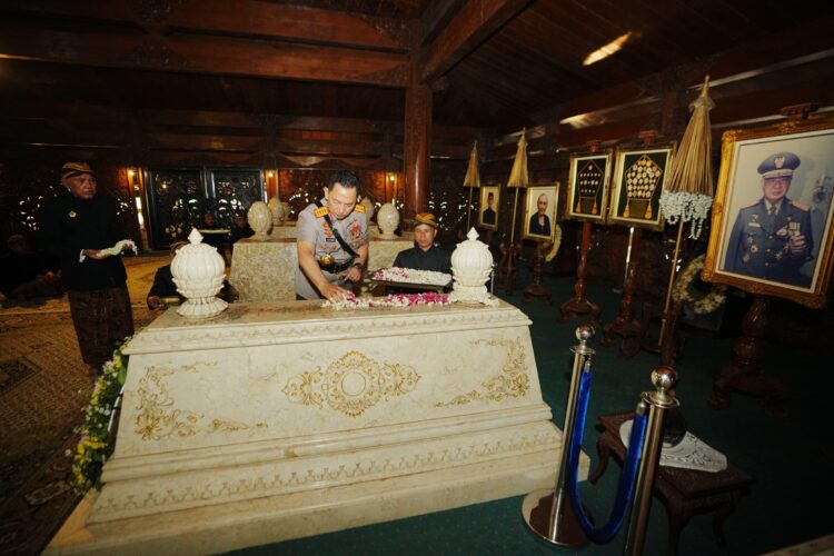 Setelah BJ Habibie-Soeharto, Kapolri akan Ziarah ke Makam Gusdur-Bung Karno Besok