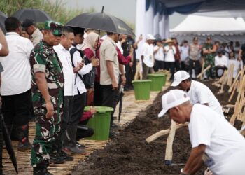 Danrem 083/Bdj Dukung Ketahanan Gula Nasional di Banyuwangi