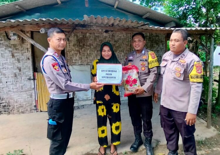 Hari Bhayangkara Ke-79, Polsek Seputih Banyak Salurkan Bantuan Sosial Kepada Puluhan Warga Kurang Mampu