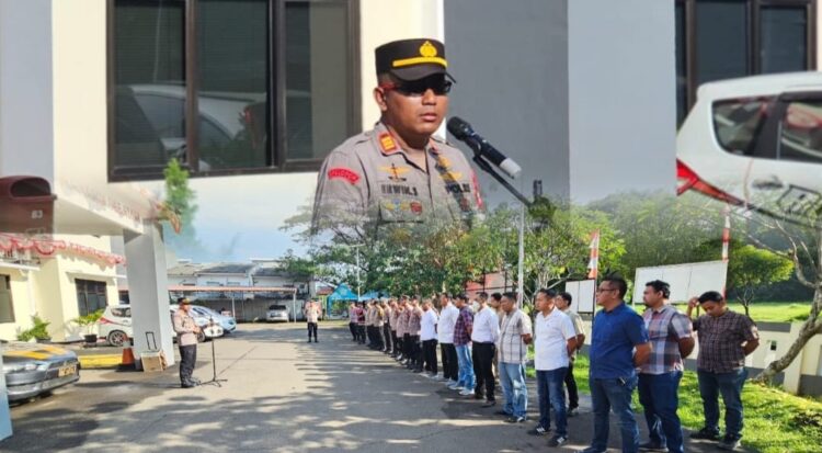 Kapolsek Cikarang Selatan Pimpin Apel Pagi, Tegaskan Disiplin, Anti Narkoba, dan Kesiapan HUT Bhayangkara. 