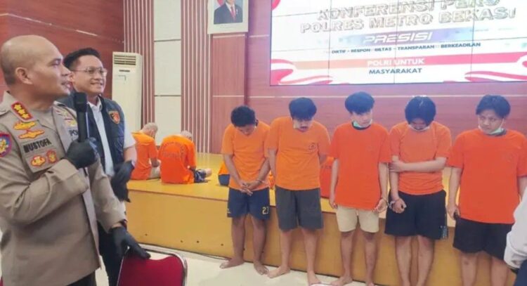 Bermula Sering Tawuran Berakhir D Jeruji Besi,kasus Perampasan Motor Berhasil Terungkap Oleh Polres Metro Bekasi 