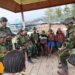 Satgas TNI Menyatu dengan Rakyat: Ibadah, Pelayanan Kesehatan, dan Ngopi Penuh Cinta di Eronggobak