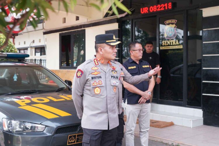 Kapolres Metro Bekasi Beri Arahan Tegas di Polsek Cikarang Timur : Tingkatkan Kinerja dan Pelayanan Publik