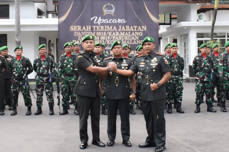 Kodim 0818 Gelar Tradisi Sakral, Letkol Inf Danu Prasetyo Resmi Gantikan Letkol Inf Yuda Sancoyo