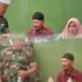 Suami Istri Asal Indramayu Kehabisan Uang Setelah Gagal Temui Anaknya di Jababeka, Dibantu Anggota Koramil Lembah Abang