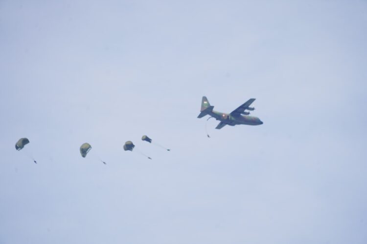 Langit Jombang Dikuasai TNI