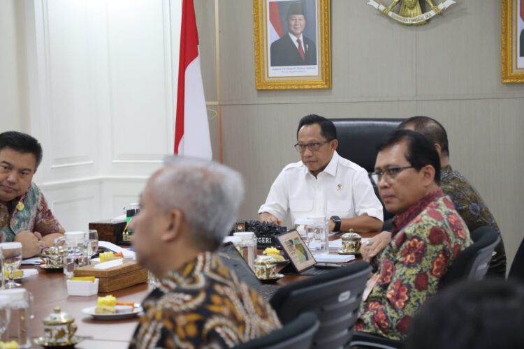 Percepat Program MBG, Mendagri Minta Pemda Bentuk Satgas dan Koordinasi dengan BGN