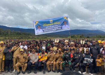 TNI Amankan Kunker Bupati Puncak di Agandugume, Wujud Sinergi untuk Pelayanan Masyarakat