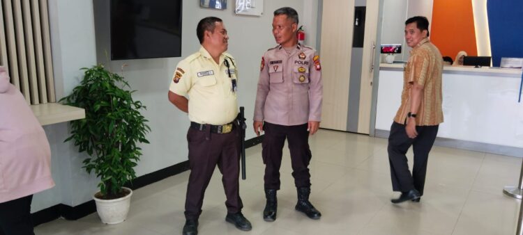 Polisi Melaksanakan Patroli Dialogis Temui Warga nya, Inilah Yang Di Sampaikannya