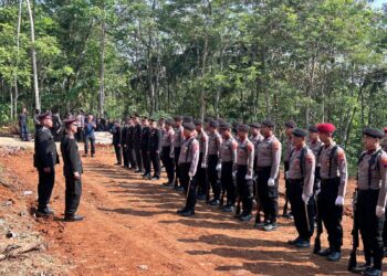 Wujud Penghargaan dan Empati, Polres Wonogiri Gelar Upacara Dinas untuk Almarhum Aiptu Aris Ba Polres Sukoharjo