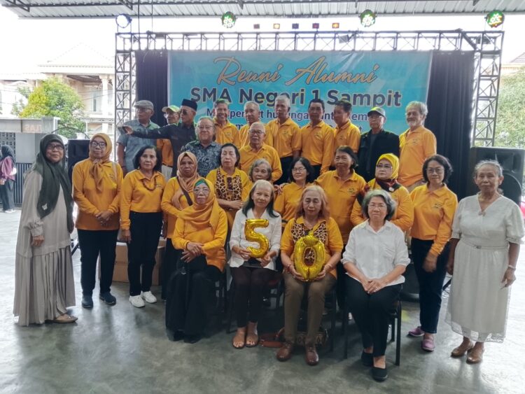 Reuni Sekolah SMA Negeri 1 Sampit Sebagai Ajang Silaturahmi Sesama Alumni