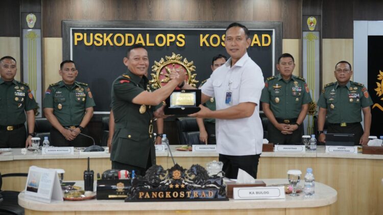 Perum BULOG dan Kostrad Perkuat Sinergi Distribusi Pangan Jaga Stabilisasi Harga dan Pasokan