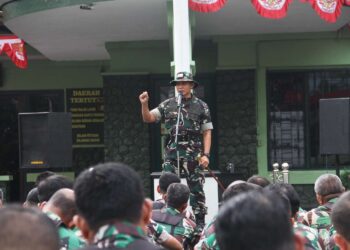 Jam Komandan, Dandim 0728/Wonogiri Himbau Anggotanya Jaga Kekompakan Dan Hindari Pelanggaran
