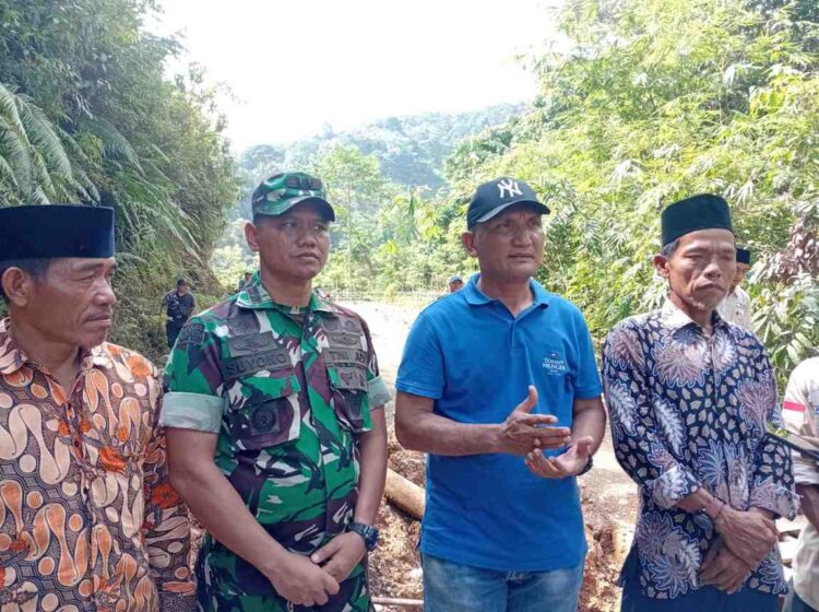 Meski Efisiensi, Perbaikan 8,57 KM Jalan di Batang Asai Tetap Dilaksanakan Bupati H Hurmin Bersama Letkol Inf Suyono
