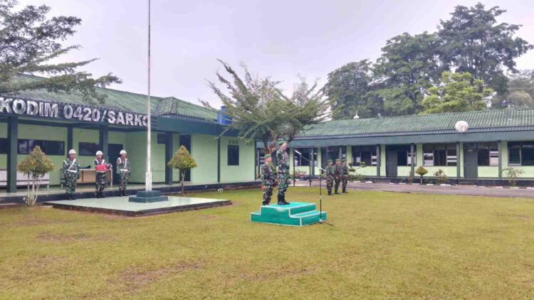 Berlangsung Khidmat, Pa Sandi Kodim 0420/Sarko Pimpin Langsung Jalannya Upacara