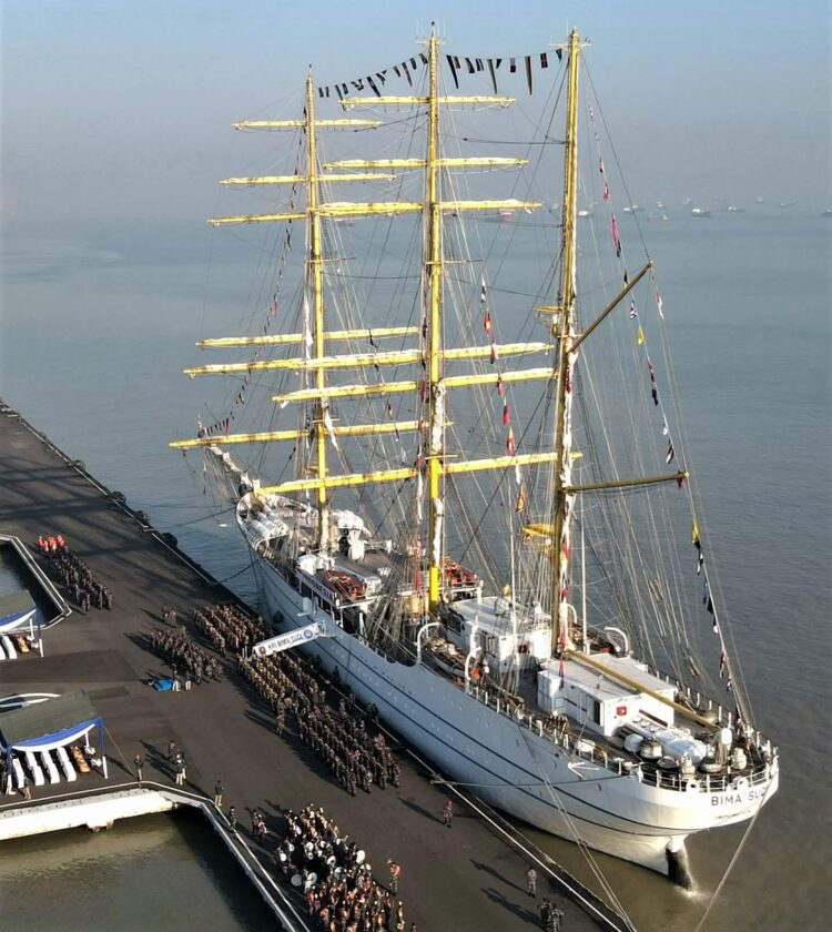 Asean Plus Cadet Sail 2025: TNI AL Libatkan Kadet dari Negara Berkonflik Ikut Pelayaran KRI Bima Suci