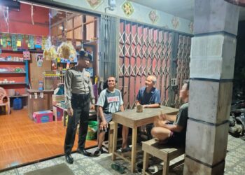Bersama Warga, Polisi Air Besar Wujudkan Malam yang Aman dan Akrab