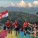 Prajurit Yonif 751/VJS Kibarkan Semangat Kemerdekaan, Lari 80 KM Keliling Danau Sentani Bawa Merah Putih