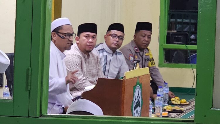 Kapolsek Cikarang Selatan Hadiri Ta’lim Rutin FK-DKM di Masjid Al-Barokah Ciantra