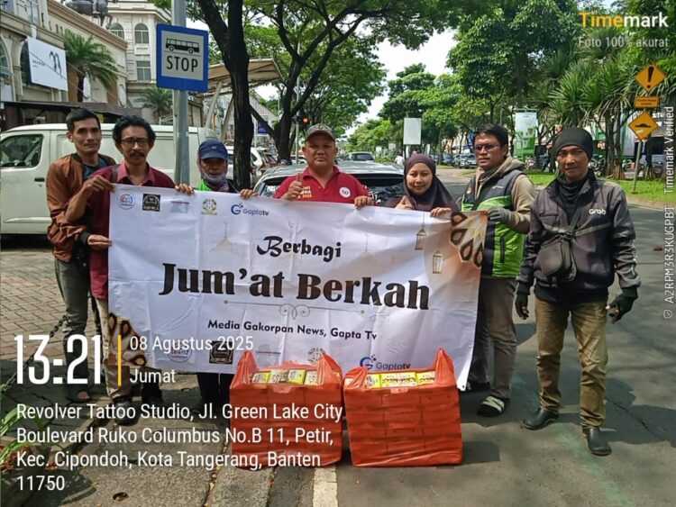 Rasa peduli Kepada Sesama Media Gakorpan Dan TV Gapta Berbagi Ratusan Nasi kotak Jumat berkah
