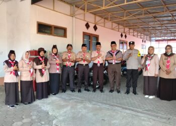 Danramil 14 Turen Hadiri Persari Pramuka Pra Siaga Peringati Hari Pramuka ke-64 di SDN 1 Turen
