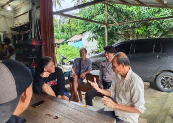 Patroli Humanis: Polisi Air Besar Dengar Keluh Kesah Warga Sambil Ngopi