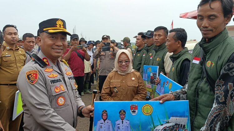 Kapolres Mesuji Hadiri Acara Panen Raya dan Memberikan Apresiasi kepada PEMKAB di Desa Wonosari