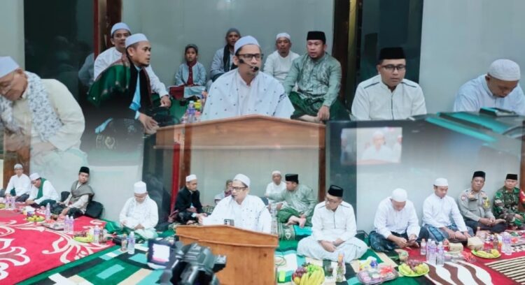 Kapolsek Cikarang Selatan Hadiri Ta’lim Rutin FK-DKM di Desa Ciantra