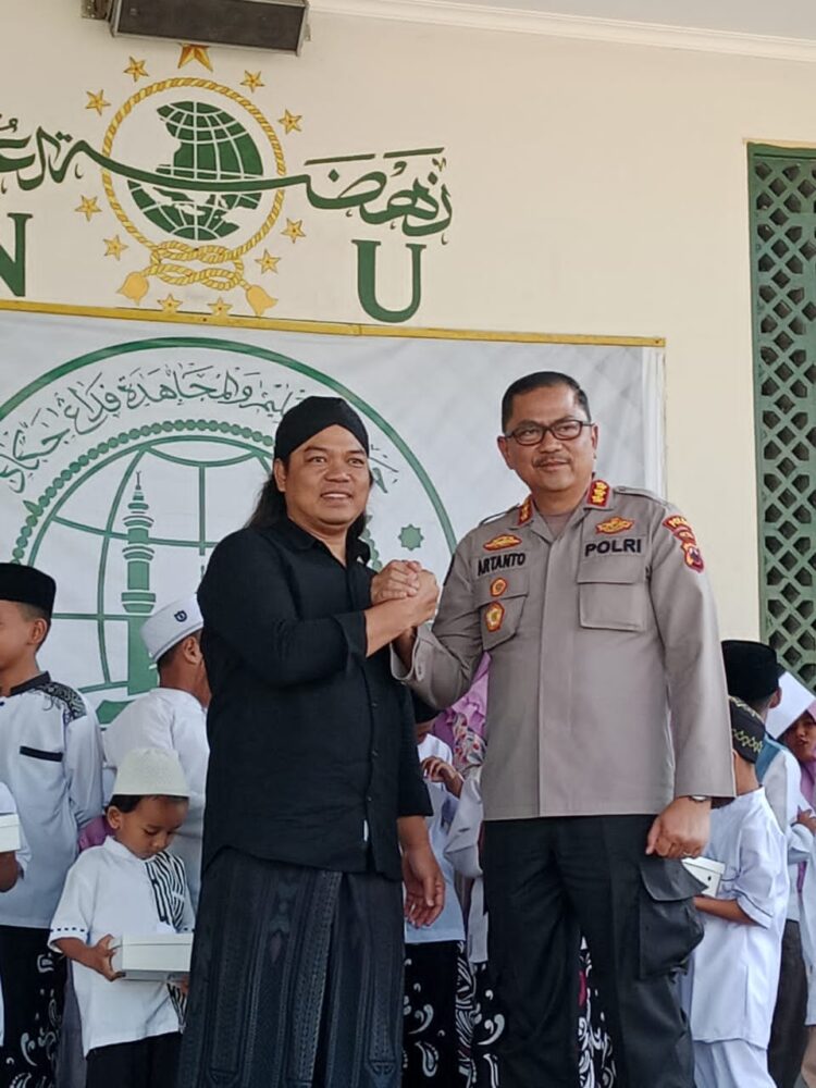 Jelang HUT ke-80 RI, Kabid Humas Polda Jateng Silaturahmi ke Ponpes Padang Jagad Semarang
