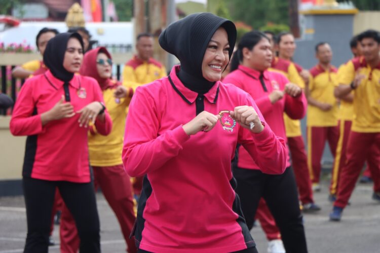 Polres Kotim Gelar Olahraga Bersama Bhayangkari dalam Rangka HUT Polwan ke-77