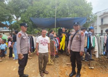 Patroli Siang Hari Polsek Menyuke Imbau Warga Tingkatkan Kewaspadaan