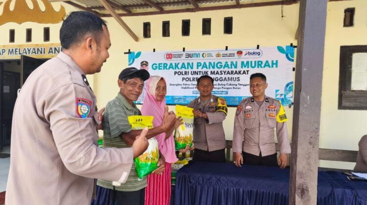 Polsek Cukuh Balak Gelar Gerakan Pangan Murah, 100 Sak Beras Ludes Terjual