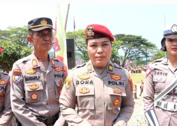 Cegah Kekerasan, Polwan Polres Tanggamus Gelar Kampanye “Rise and Speak” di Apel Besar HUT ke 64 Pramuka