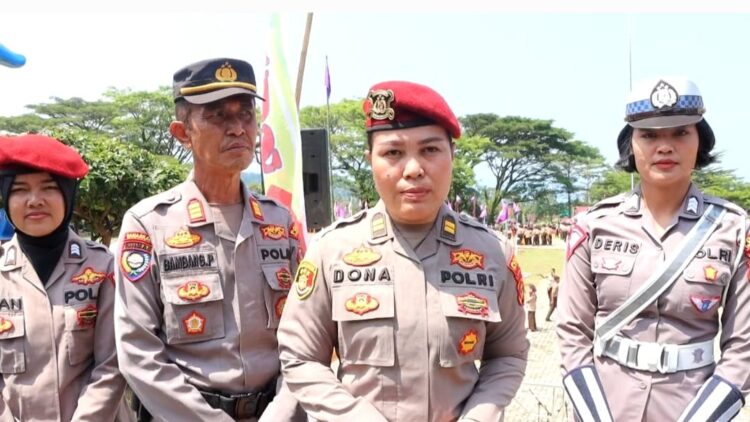 Cegah Kekerasan, Polwan Polres Tanggamus Gelar Kampanye “Rise and Speak” di Apel Besar HUT ke 64 Pramuka