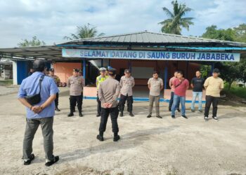 Apel Pengamanan Titik Kumpul Keberangkatan Massa Buruh Polsek Cikarang Timur Menuju Gedung DPR RI Jakarta