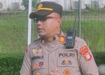 Kapolsek Cikarang Selatan Gelar Apel Pengamanan Keberangkatan Massa Serikat Pekerja ke Istana Negara dan Gedung DPR RI