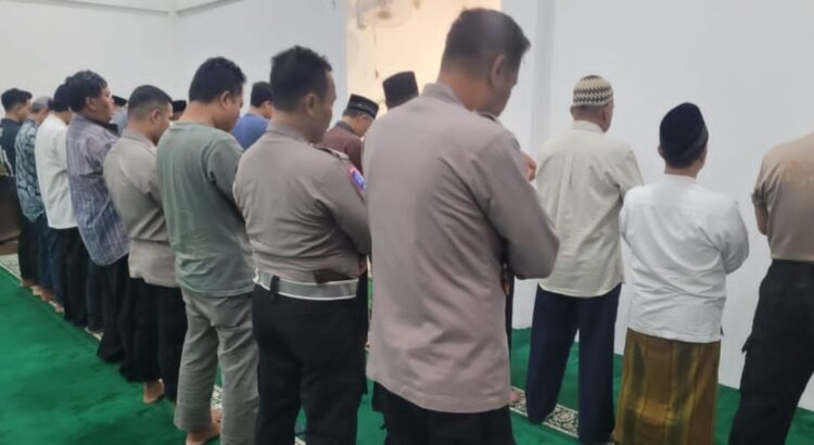 Polsek Cikarang Selatan Gelar Sholat Ghoib Bersama Warga untuk Doakan Korban Aksi Demo dan Keamanan Indonesia